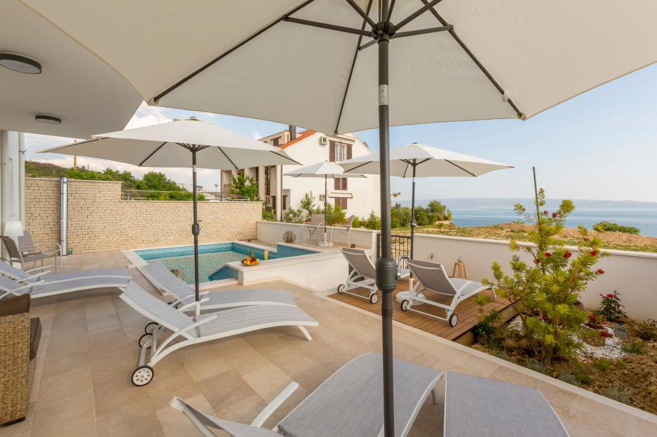 Luxury Villa Bello Horizonte With Swimming Pool Split Exterior foto